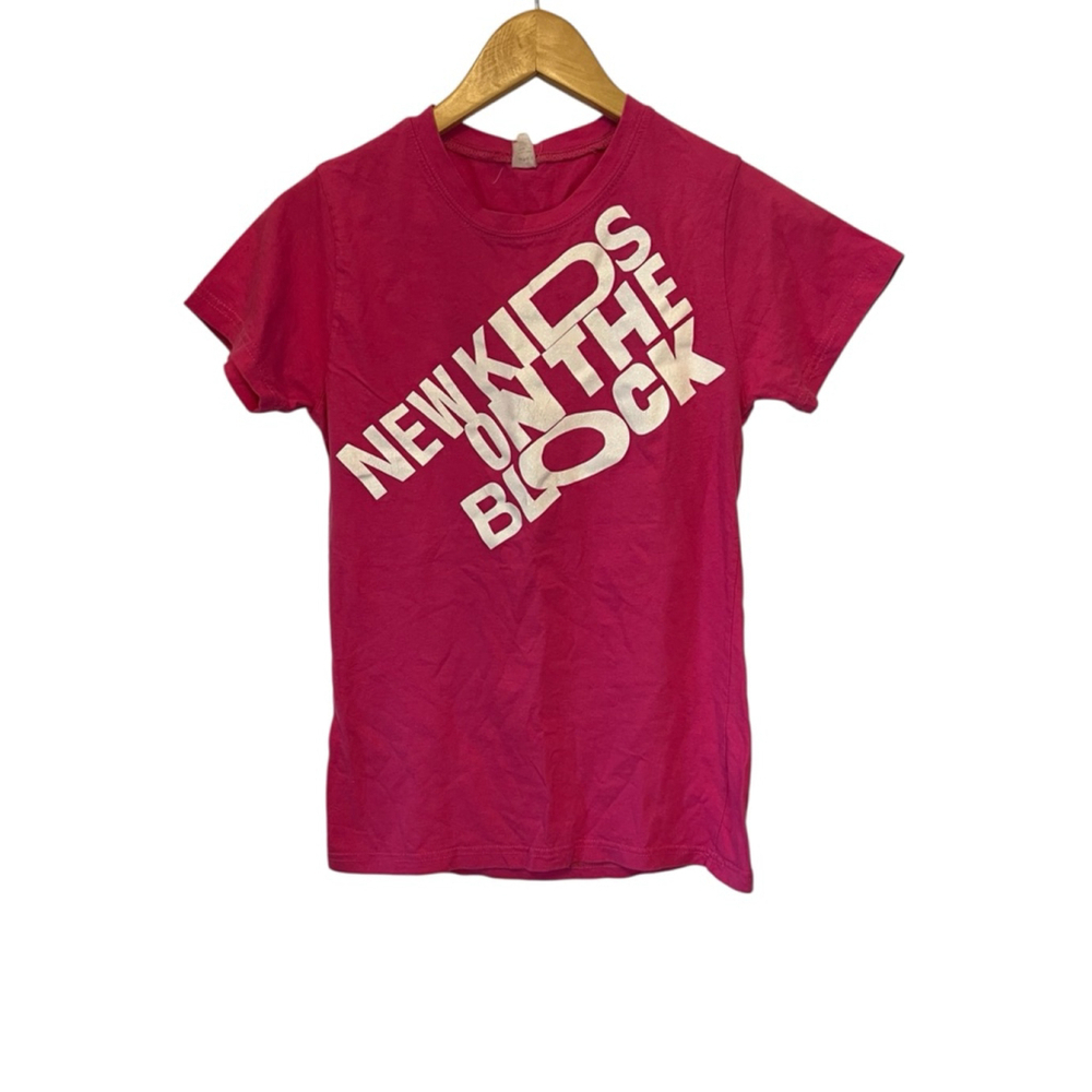 New Kids on the Block Graphic Tee Pink Concert Band T-Shirt Retro Pop S - Picture 2 of 7